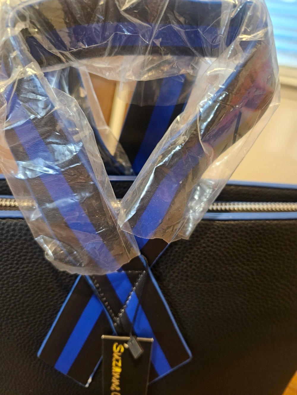 Suzanne Clemente NWT Black & Blue Faux Leather Tote Support Troops/Police Causes - Picture 11 of 16
